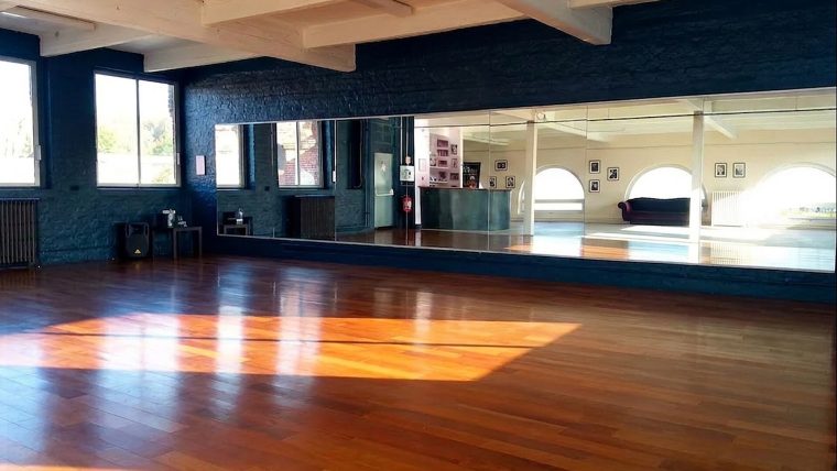 Interieur van Buurtkamer in Multifunctioneel centrum De Hazelaar