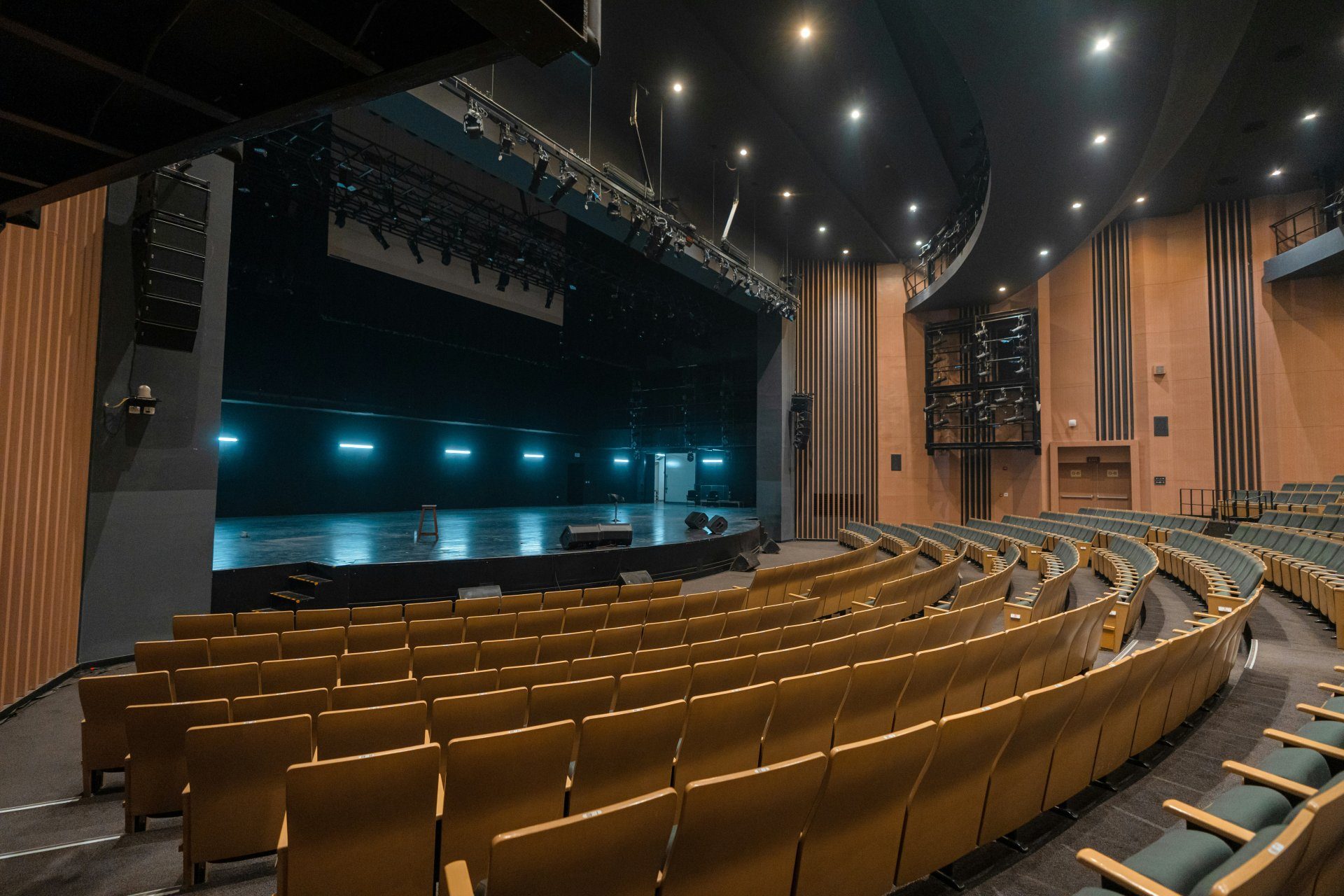 Interieur van Multifunctionele zaal in Wijkcentrum De Meander